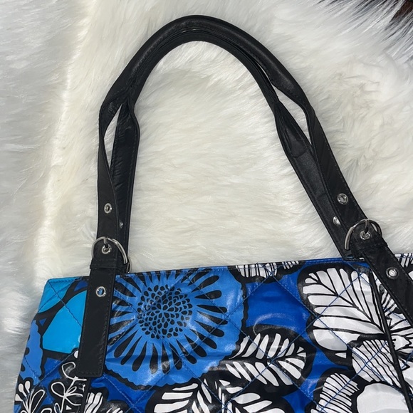 Vera Bradley in Performance Twill Tote Bag - Picture 8 of 12